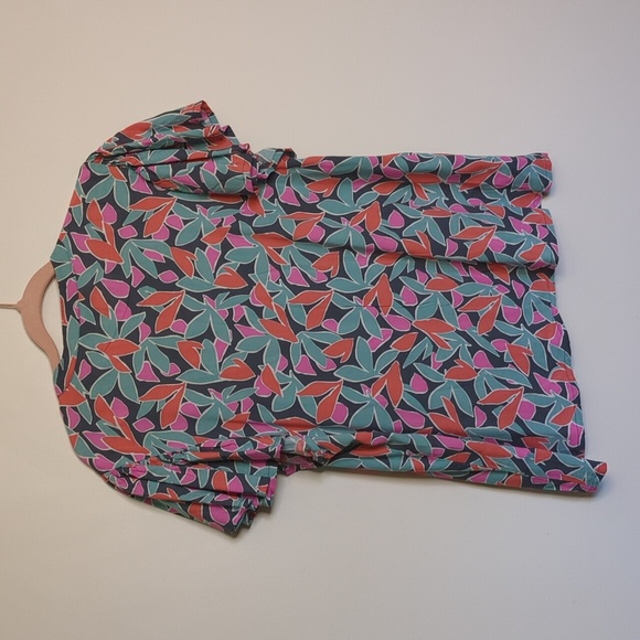 Compania Fantastica Ruffled Short Sleeve Abstract Leaves/Floral Print Shirt - Picture 8 of 8